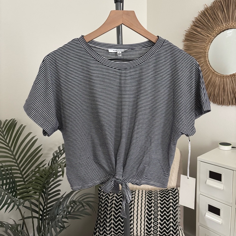 NWT Purple Snow Striped Blue White Cropped Tie Front Short Sleeve T-Shirt Large